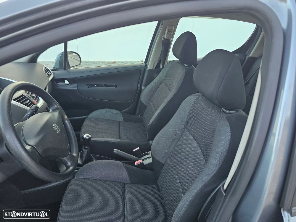 Peugeot 207 1.6 HDi 99g - 12