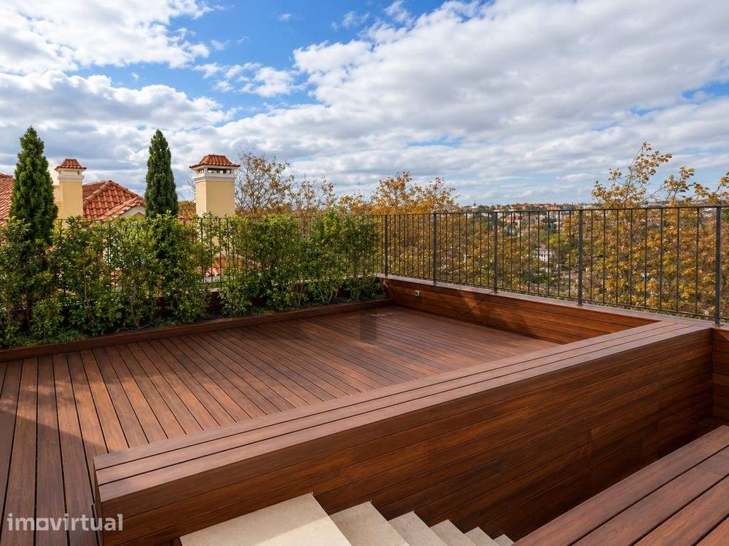 Penthouse T3 com Terraço e Piscina Privada com plena Vista Mar e da... - Grande imagem: 3/26