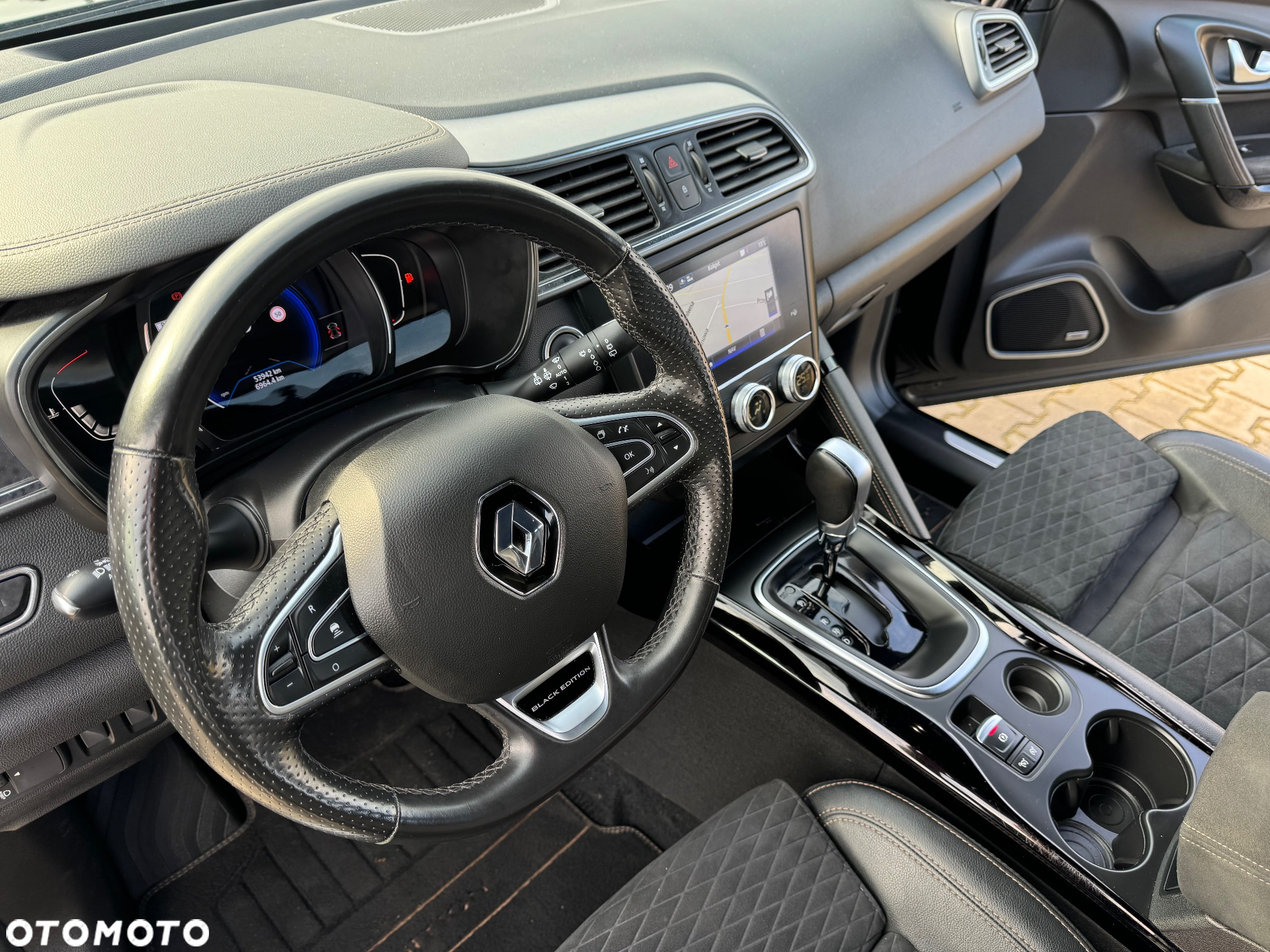 Renault Kadjar TCe 140 EDC GPF BLACK EDITION - 20