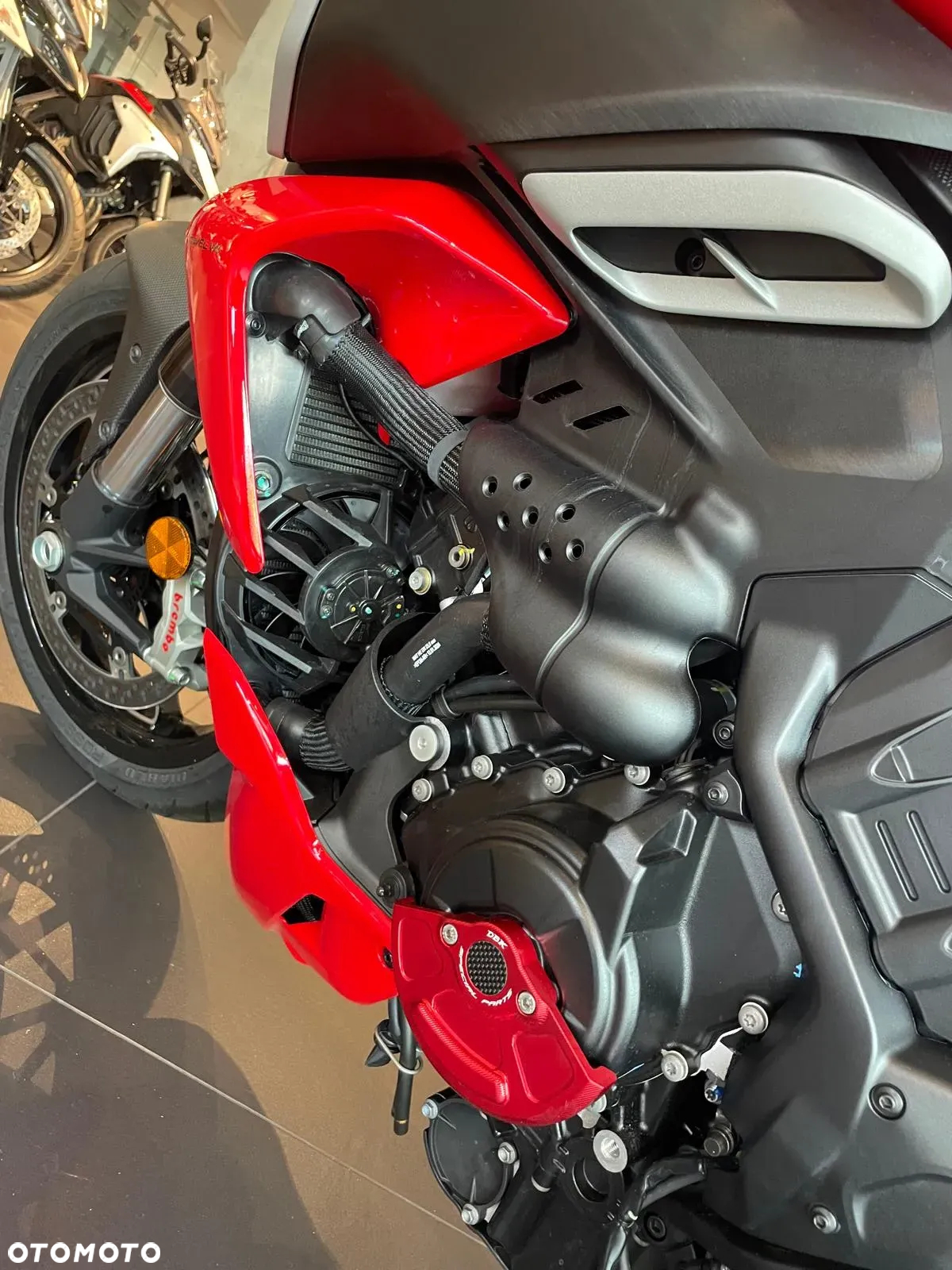 Ducati Diavel - 12