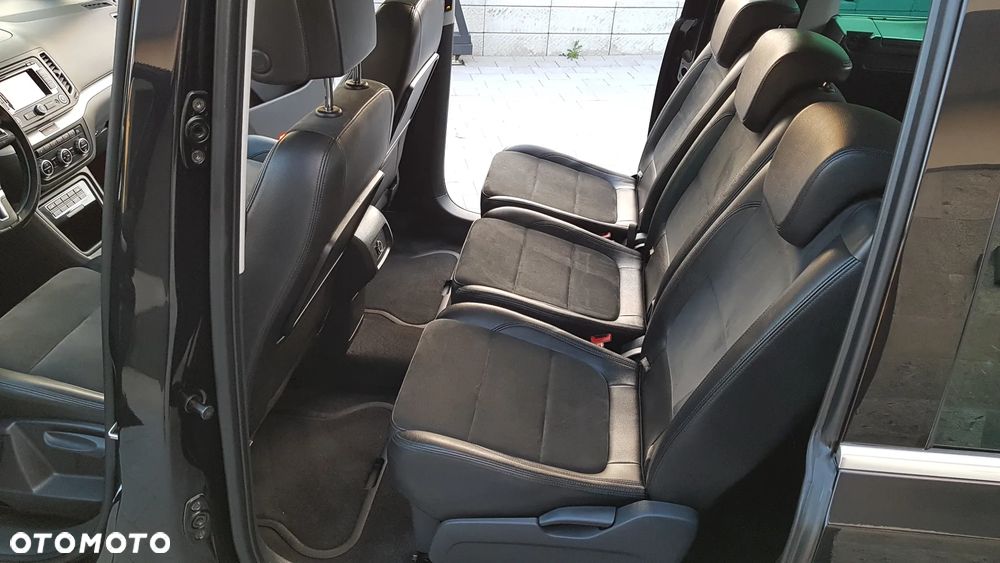 Volkswagen Sharan 2.0 TDI (BlueMotion Technology) Highline - 18