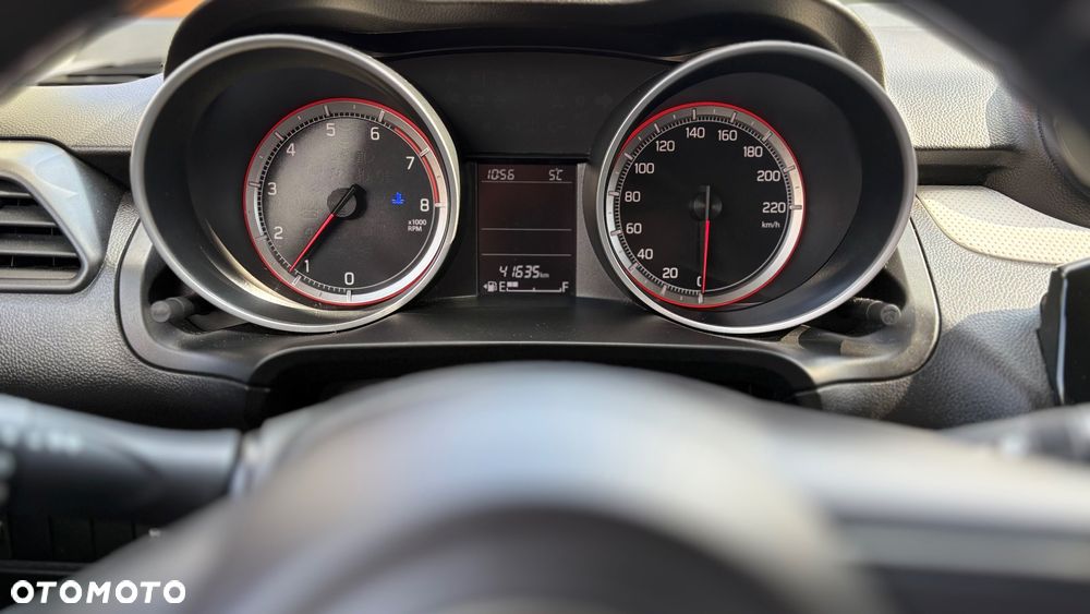 Suzuki Swift 1.2 Premium Plus - 7