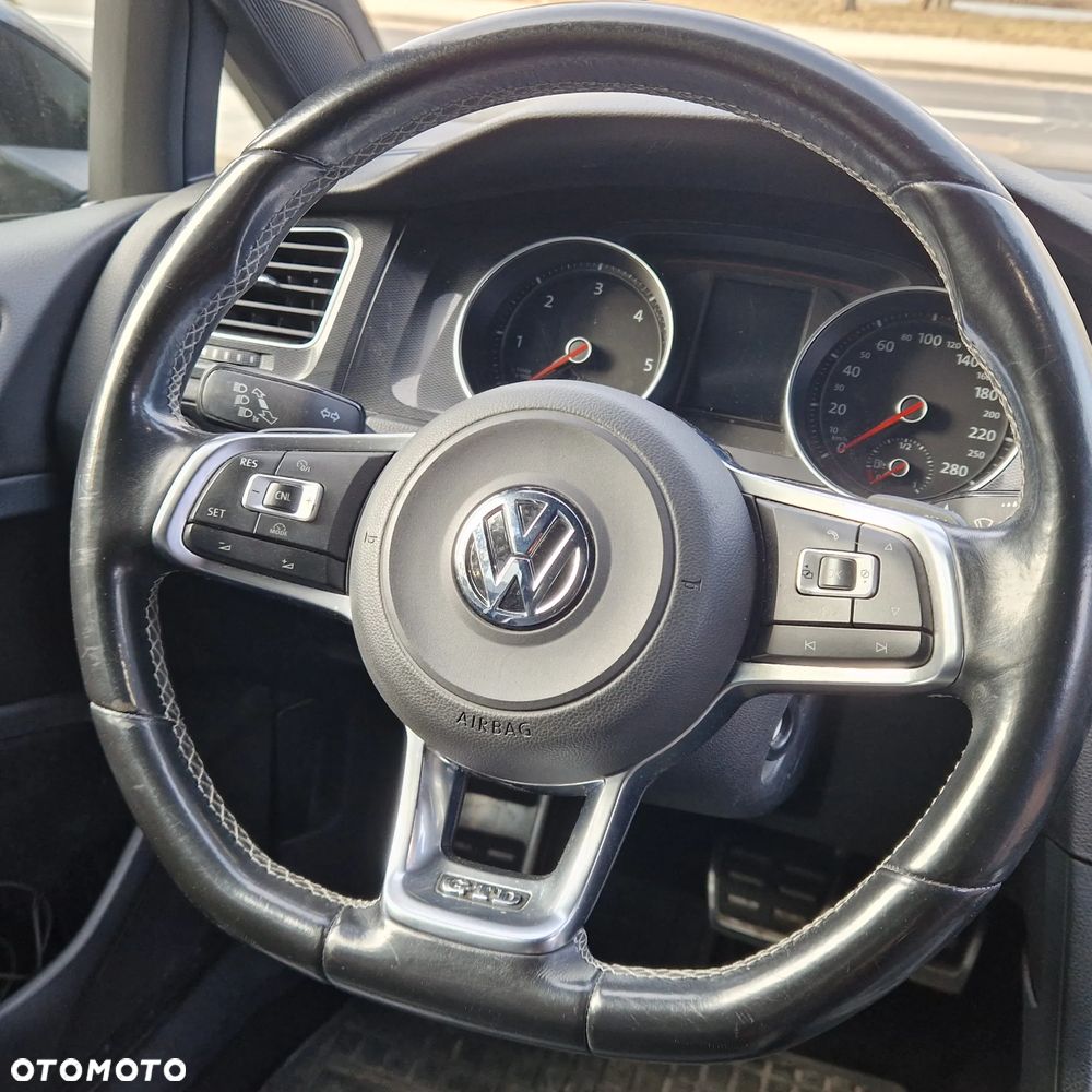 Volkswagen Golf GTD (BlueMotion Technology) DSG - 14