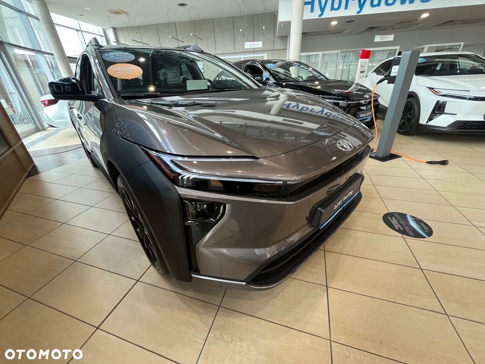 Toyota bZ4X 74.7kWh 4x4 Executive - 3