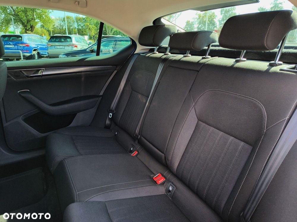 Skoda Superb 2.0 TSI Style DSG - 26