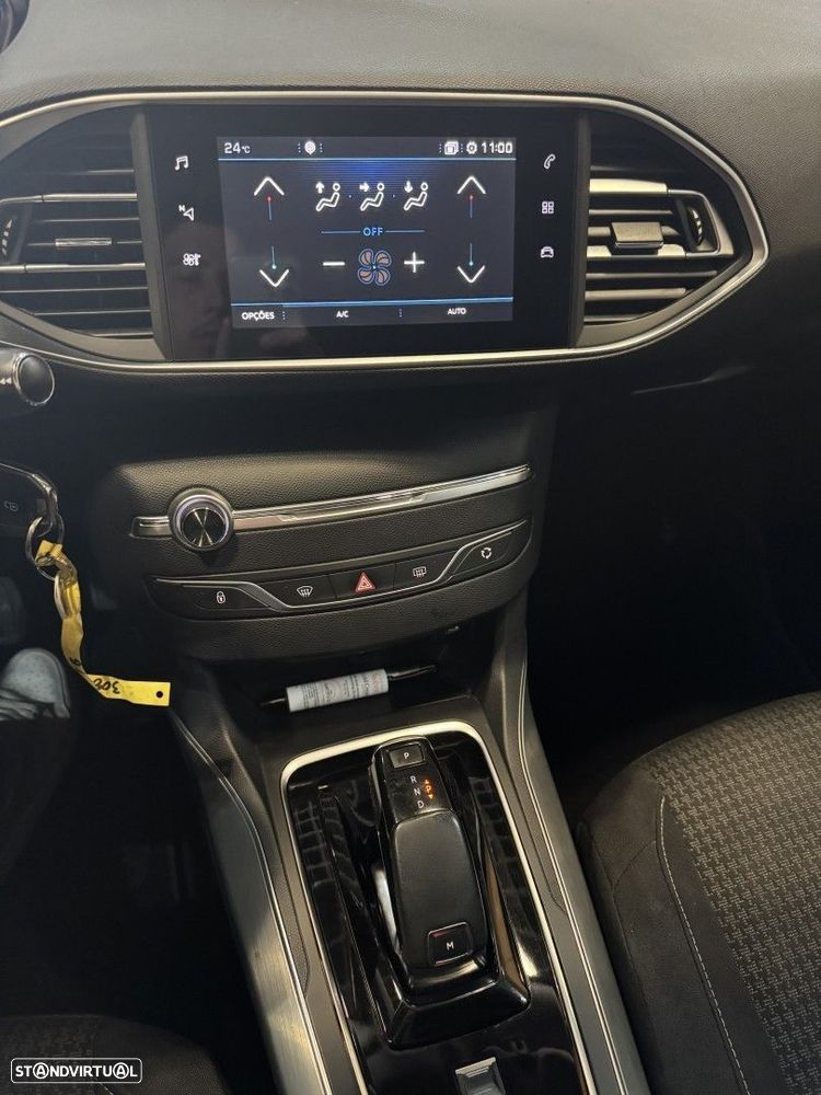 Peugeot 308 SW 1.5 BlueHDi Active Pack EAT8 - 23