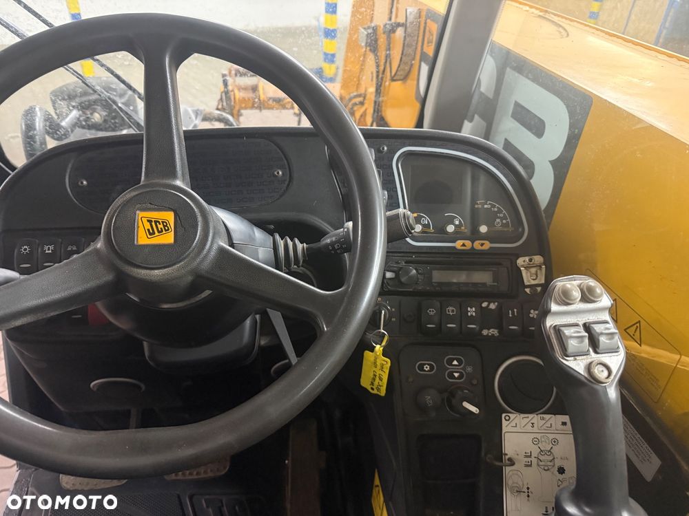 JCB 541-70 Agri Super - 8