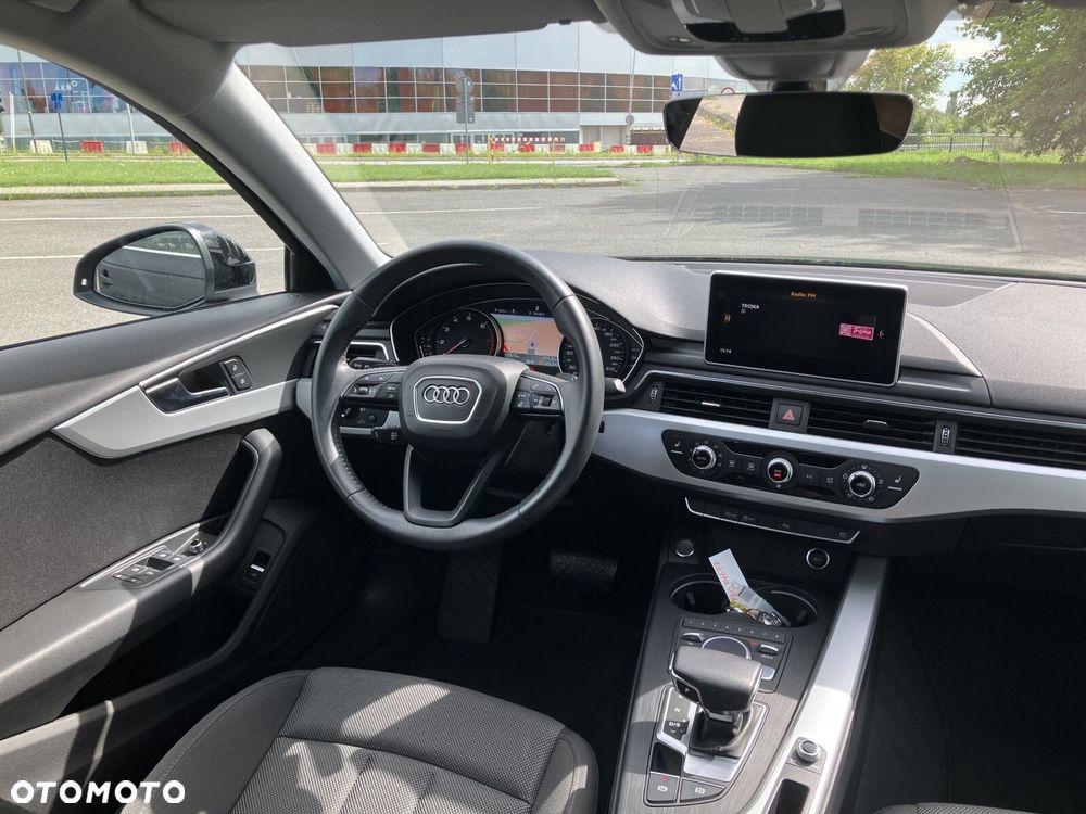 Audi A4 Limousine - 13