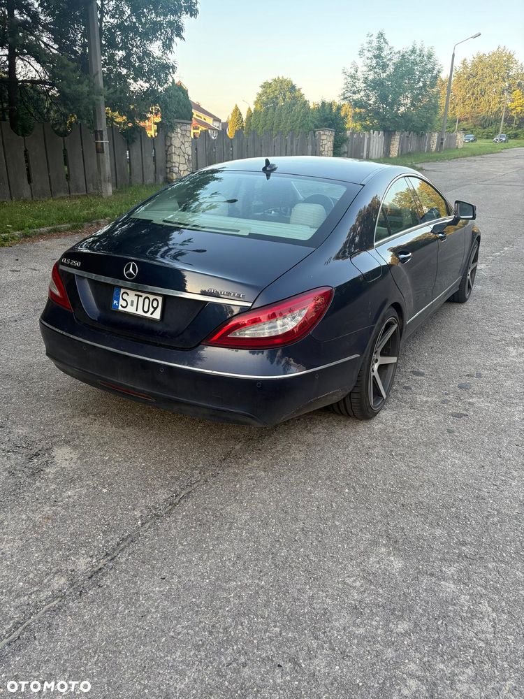 Mercedes-Benz CLS - 2