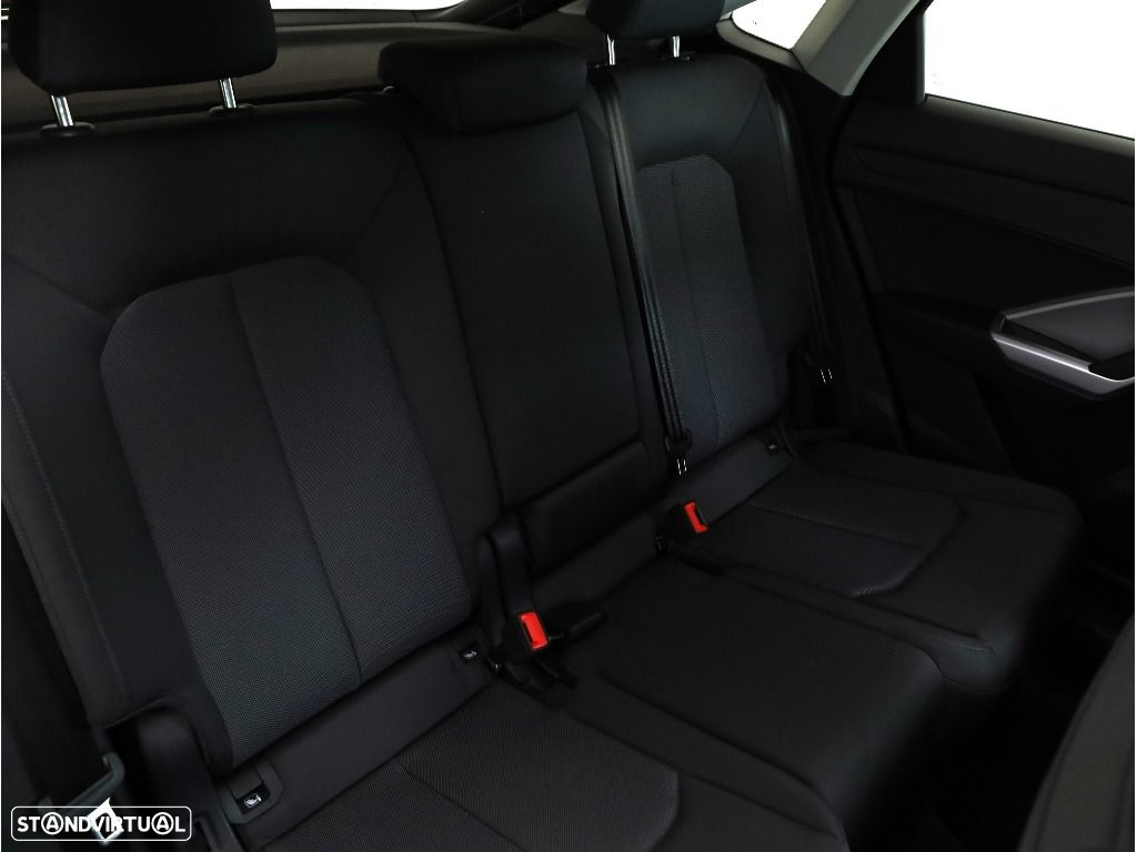 Audi Q3 Sportback 45 TFSIe S line S tronic - 16