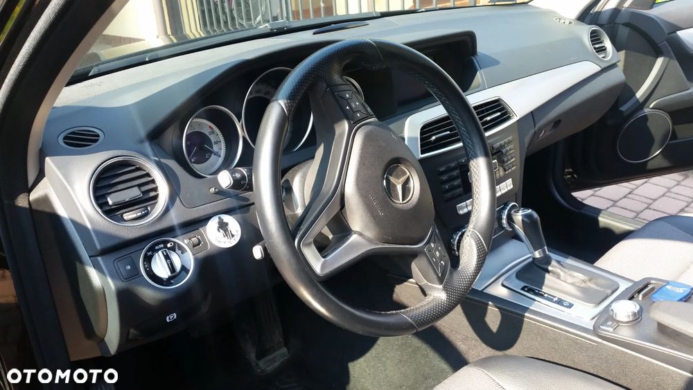 Mercedes-Benz Klasa C 180 7G-TRONIC - 11