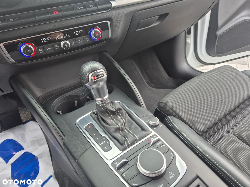 Audi A3 Sportback 2.0 TDI S tronic S line Sportpaket - 25