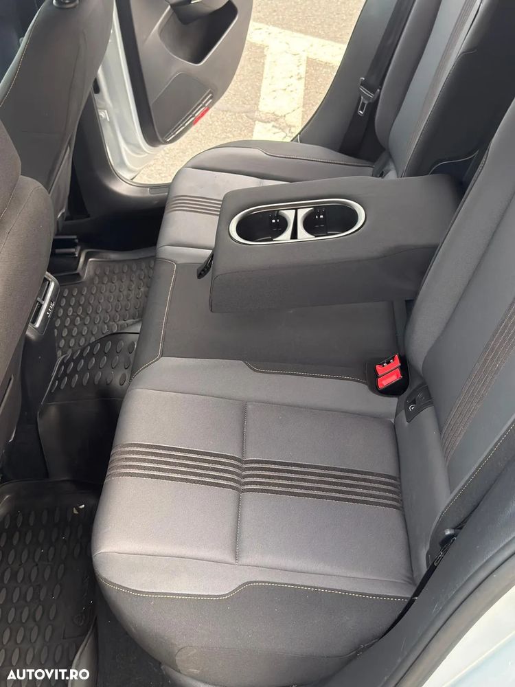 Volkswagen Golf 2.0 TDI (BlueMotion Technology) DSG Comfortline - 15