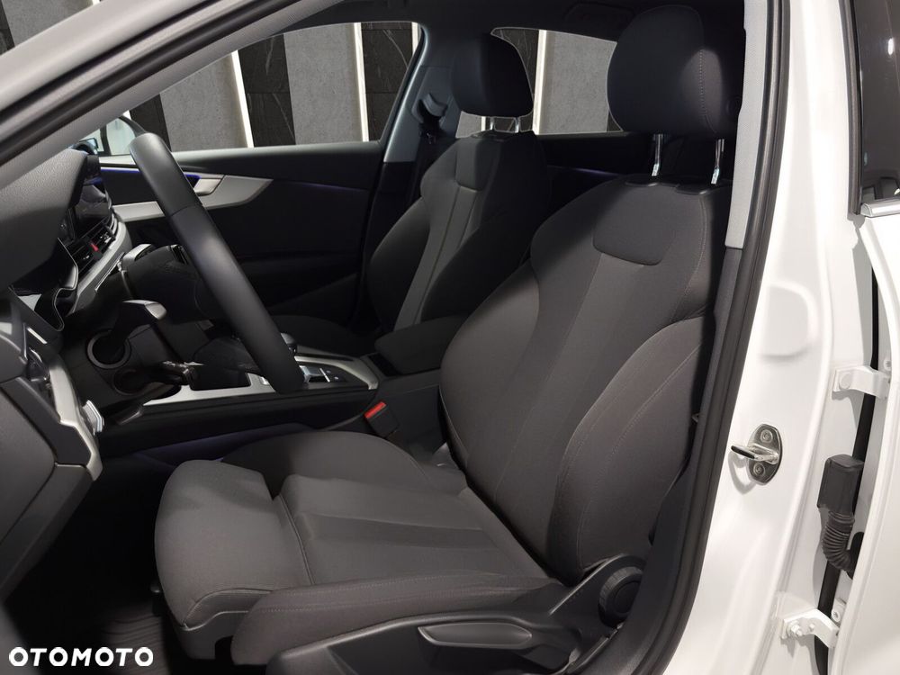 Audi A4 Limousine - 21