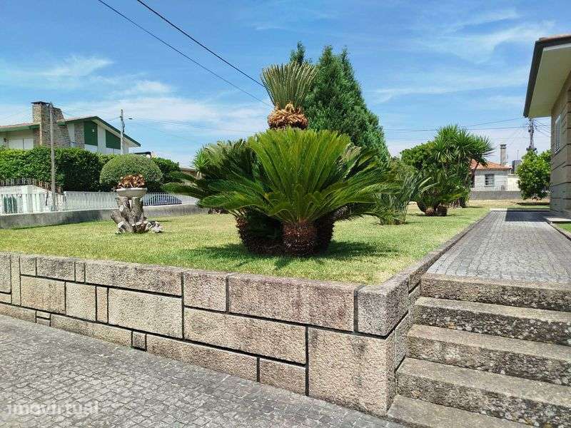 Moradia para venda em Lordelo Guimarães - Grande imagem: 4/12