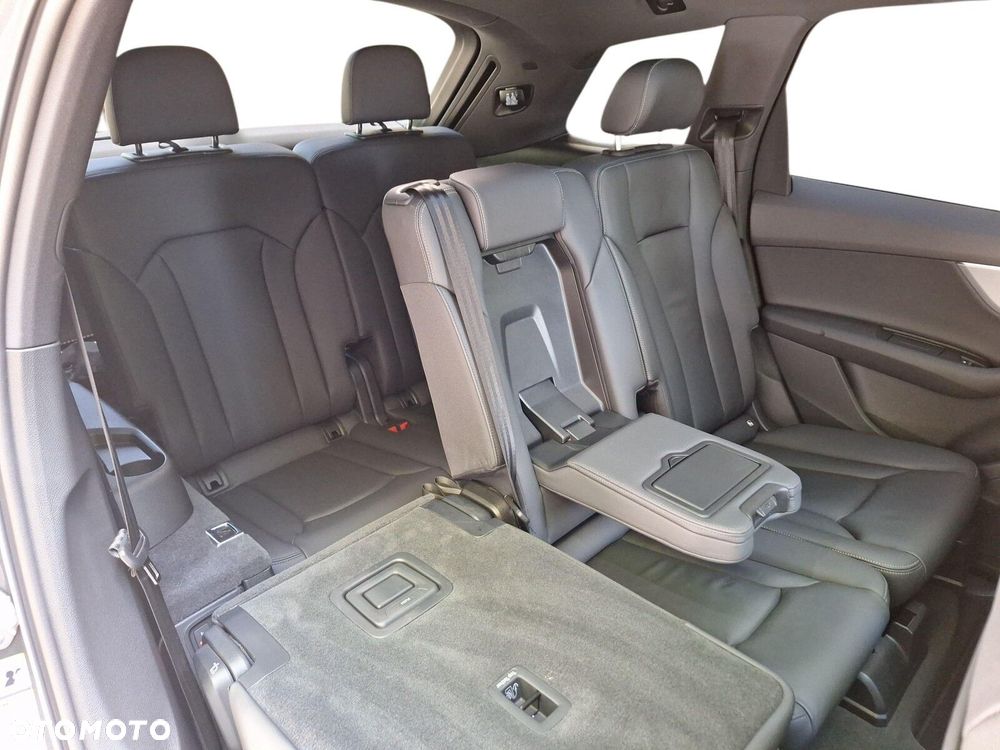 Audi Q7 55 TFSI mHEV Quattro S Line Tiptr - 13