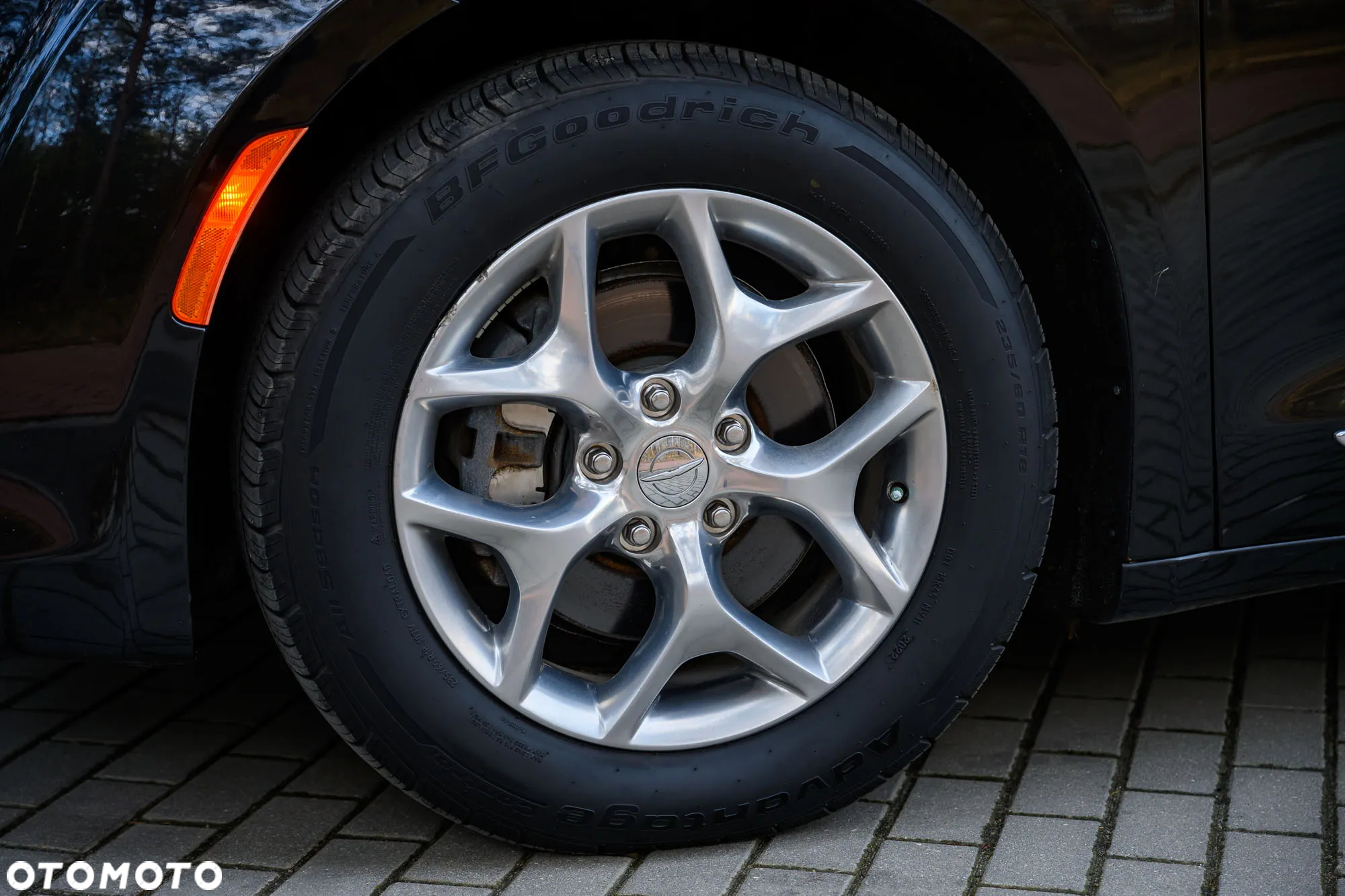Chrysler Pacifica - 4