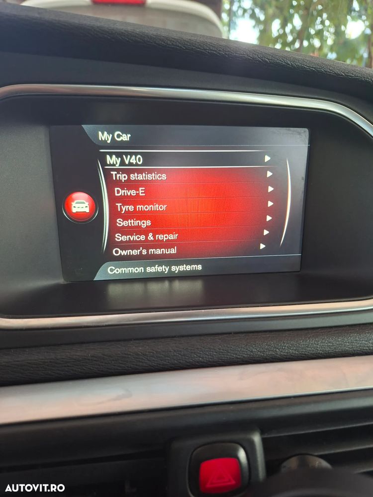 Volvo V40 D2 Summum - 18