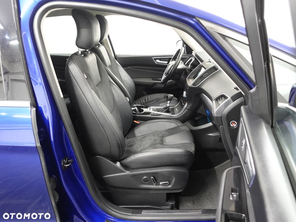 Ford S-Max 2.0 TDCi 4WD Titanium - 26