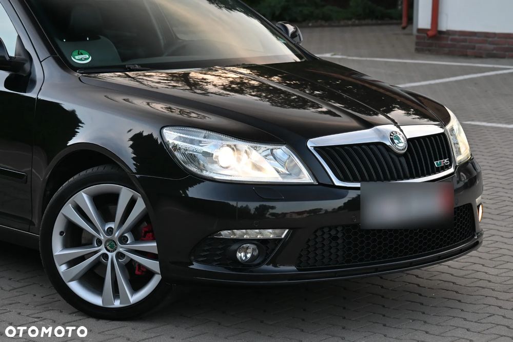 Skoda Octavia 2.0 TDI CR DPF DSG RS - 21