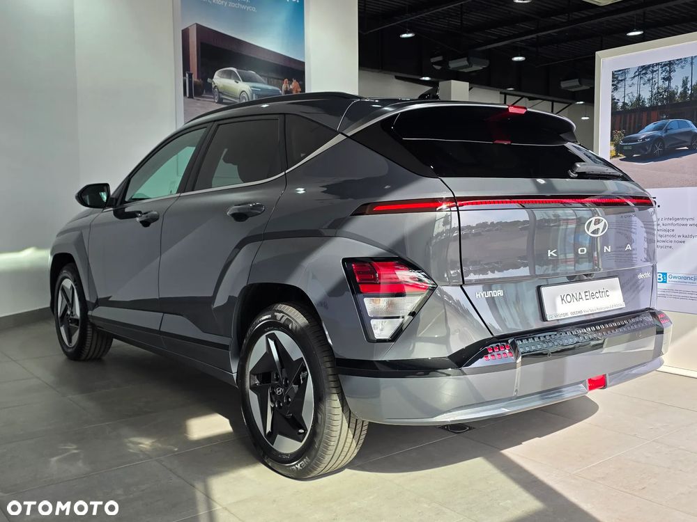 Hyundai Kona 64kWh Executive - 4