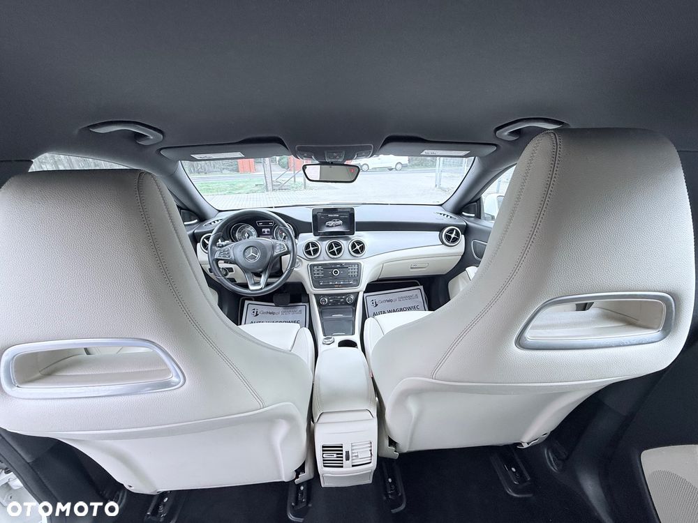 Mercedes-Benz CLA - 18