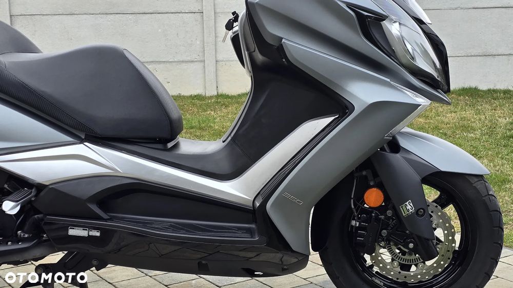 Kymco Downtown - 25