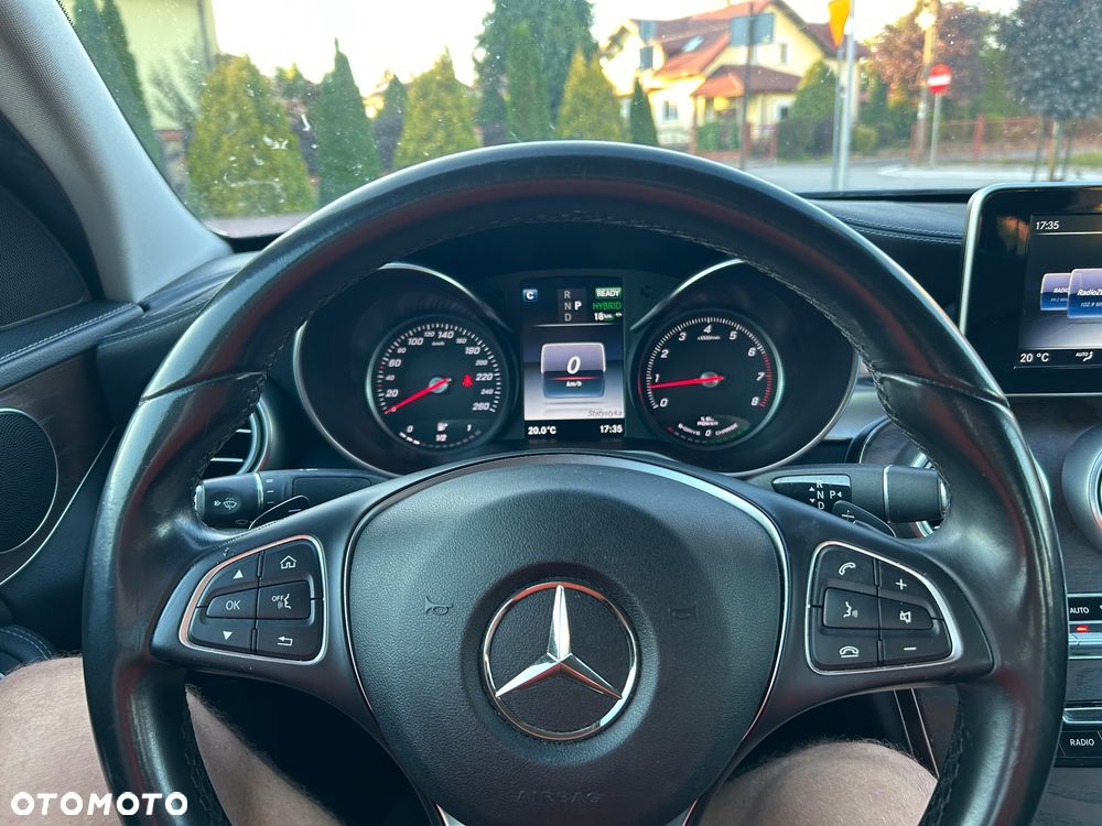 Mercedes-Benz Klasa C 350 e - 28