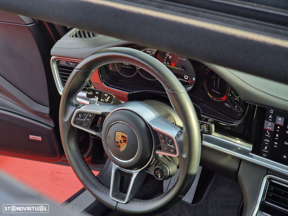 Porsche Panamera 4 E-Hybrid - 21