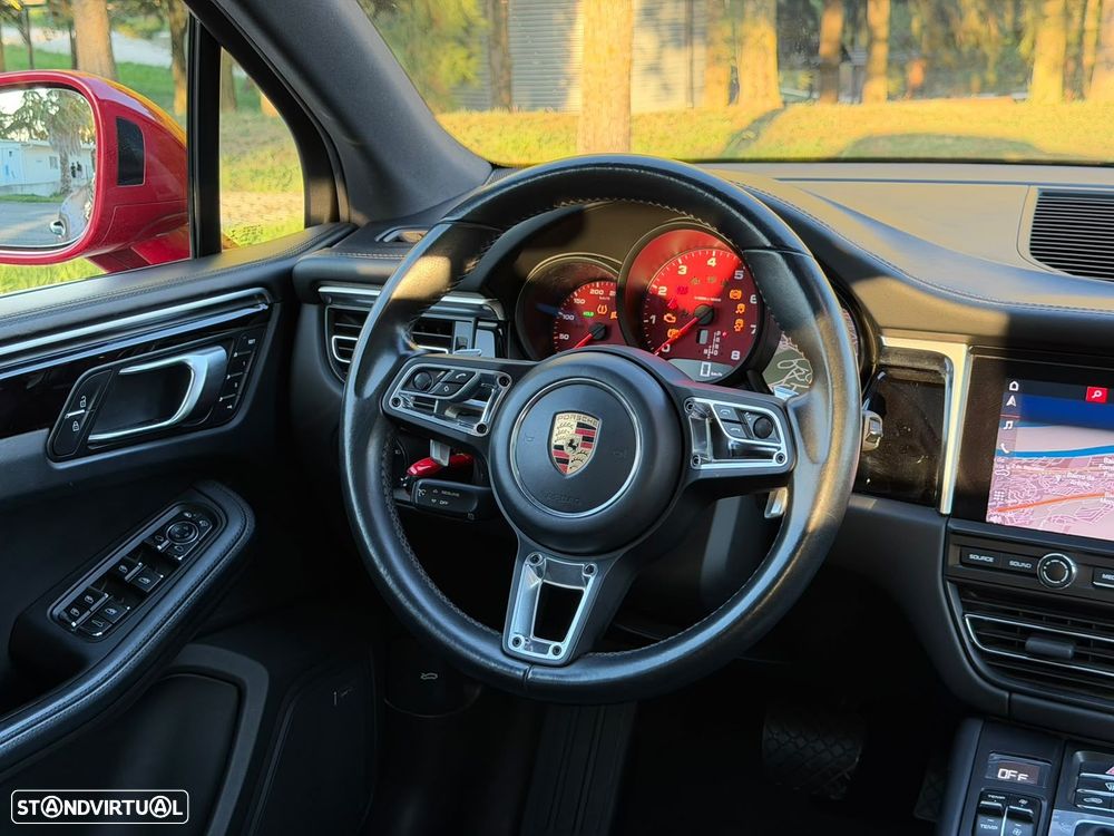 Porsche Macan S - 10