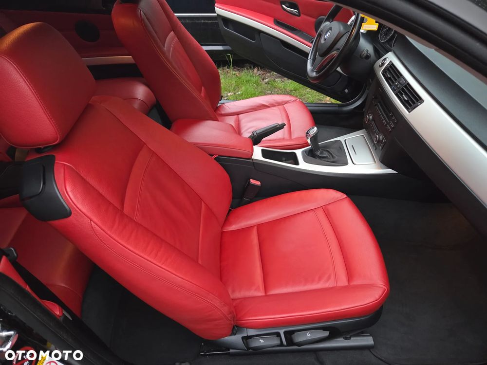 BMW Seria 3 320i - 17