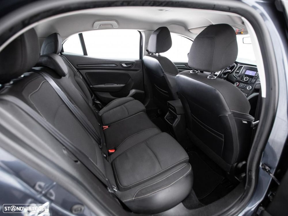 Renault Mégane 1.5 dCi Zen - 11