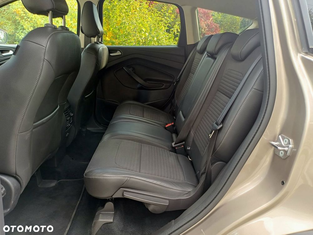 Ford Kuga 2.0 TDCi FWD Titanium - 13