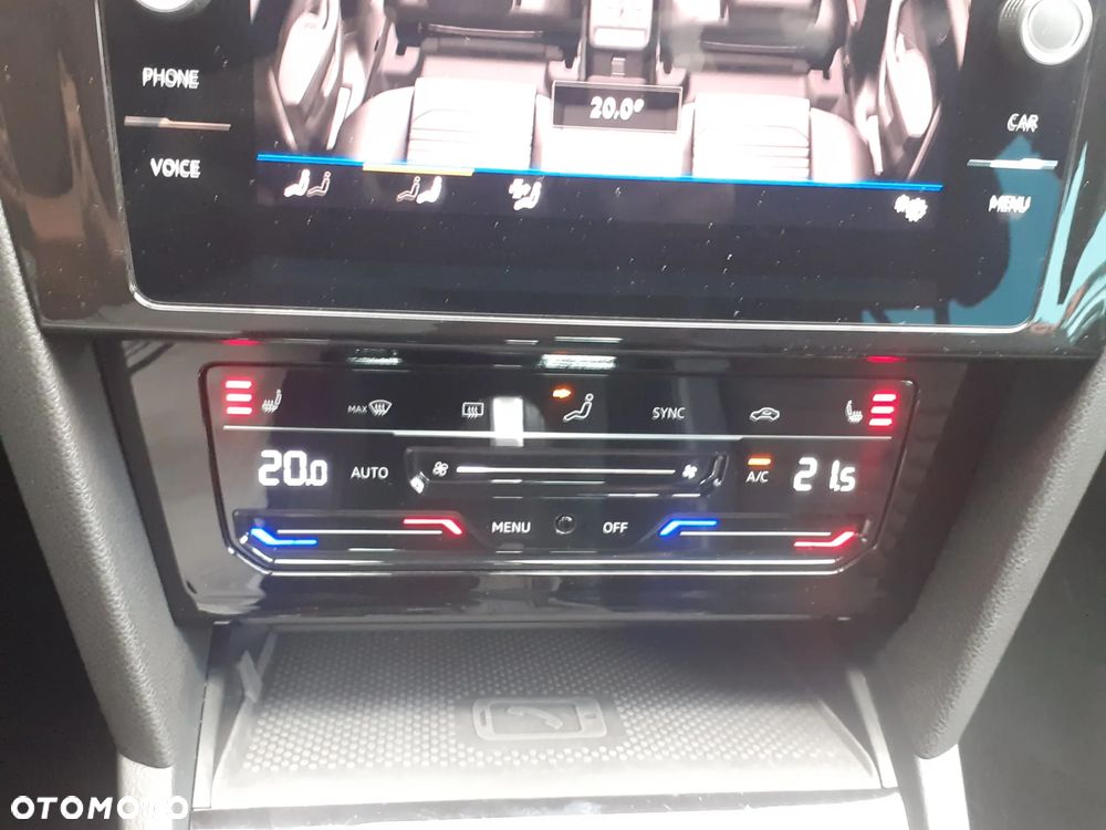 Volkswagen Passat 2.0 TSI Elegance DSG - 26