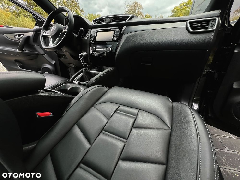 Nissan Qashqai 1.2 DIG-T TEKNA+ - 17