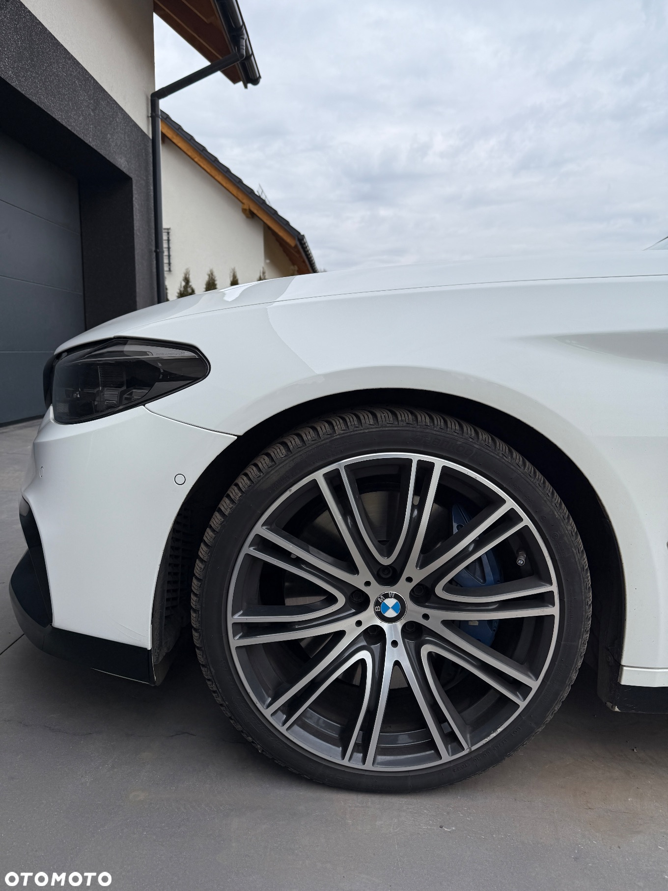 BMW Seria 5 M550i xDrive sport - 4
