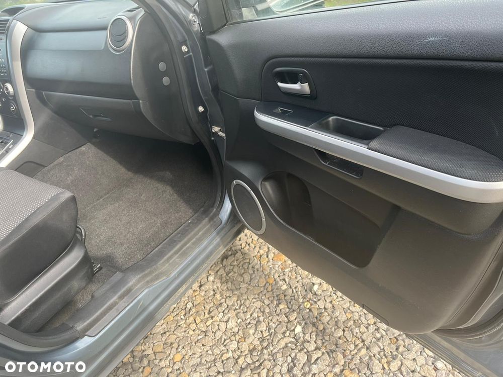 Suzuki Grand Vitara 1.9 DDiS - 5