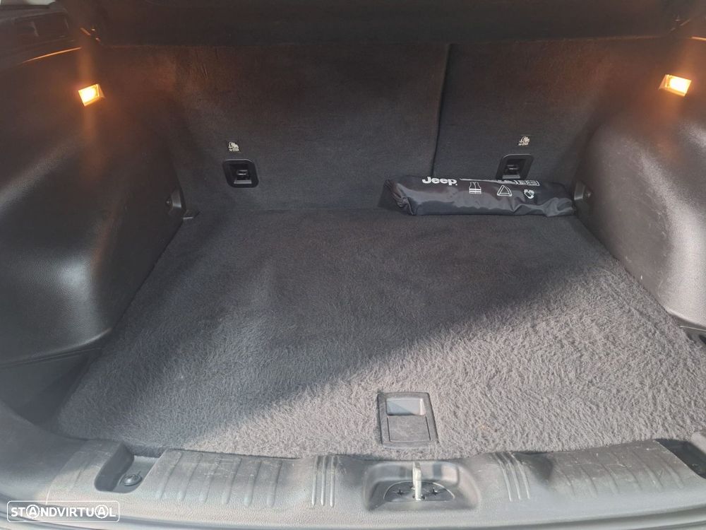 Jeep Compass 1.6 MultiJet Limited - 21
