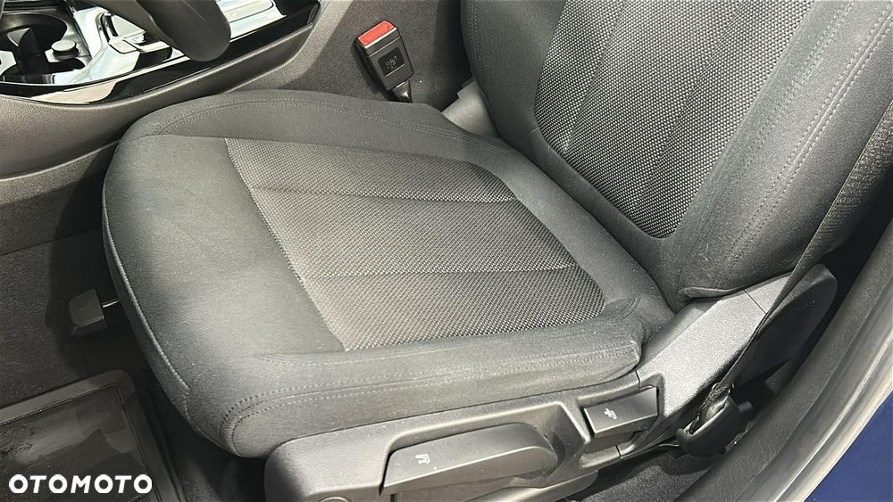 BMW X3 sDrive18d Advantage sport - 17