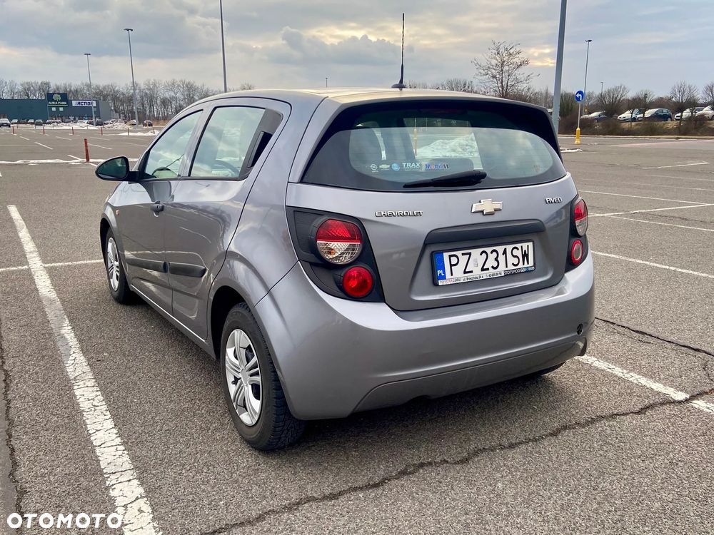 Chevrolet Aveo - 5