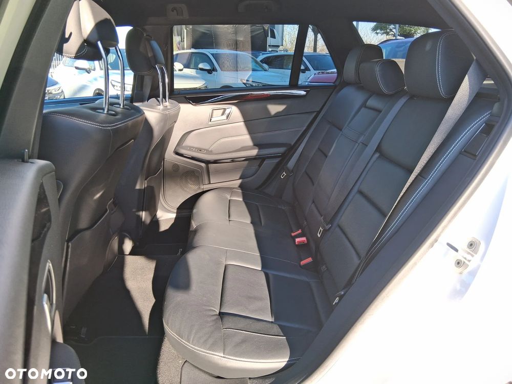 Mercedes-Benz Klasa E 300 4Matic 7G-TRONIC Avantgarde - 11