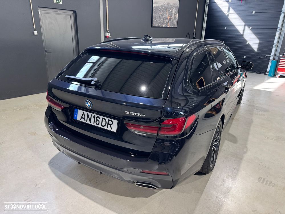BMW 530 e Pack Desportivo M - 11
