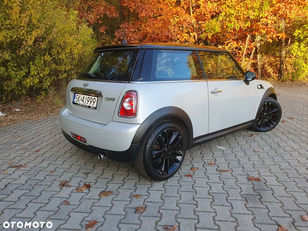 MINI Cooper Standard - 18