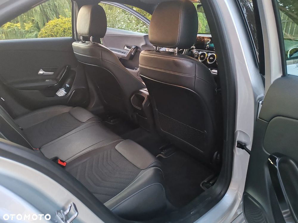 Mercedes-Benz Klasa A 180 d Progressive 7G-DCT - 23