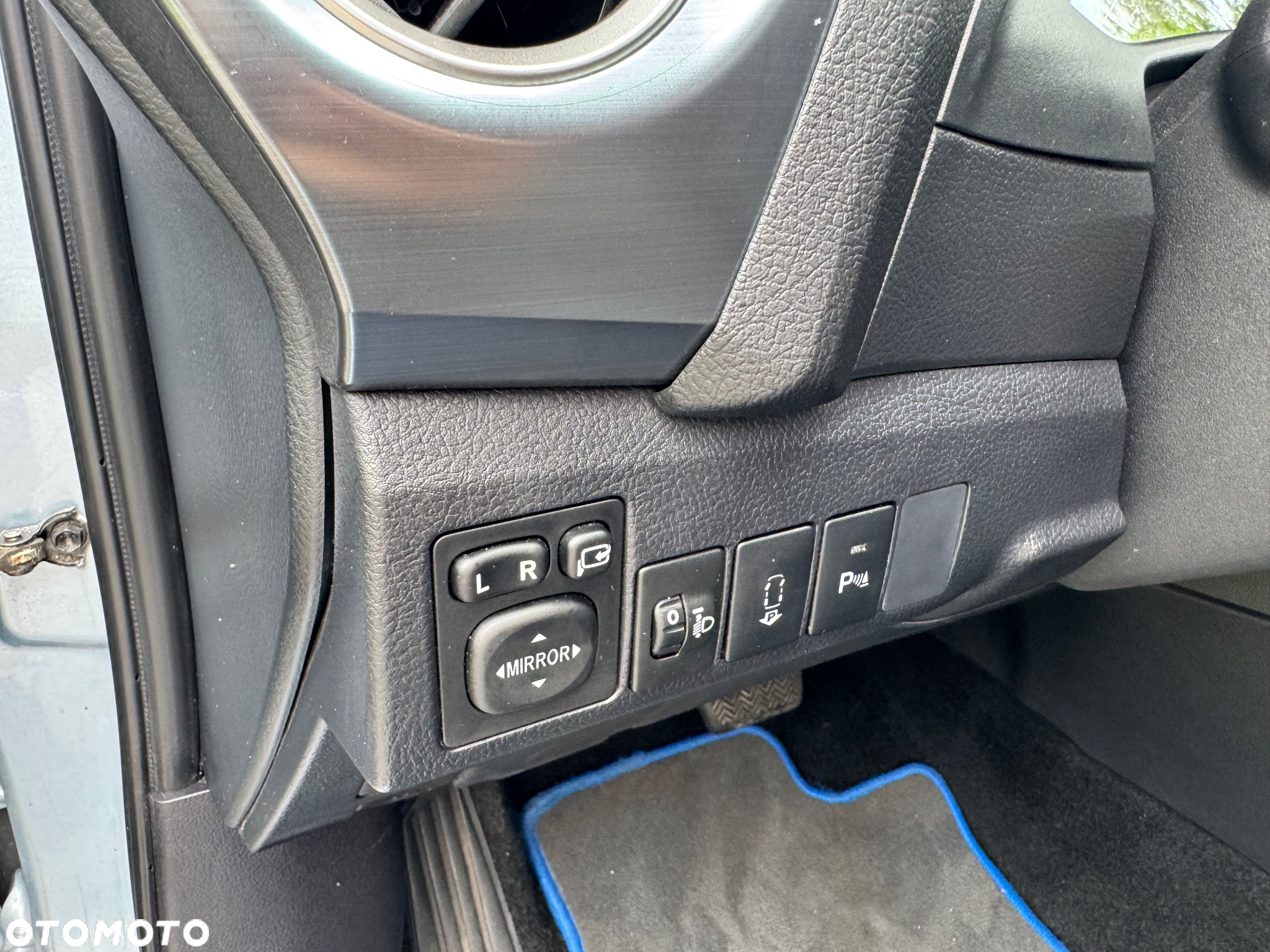 Toyota Auris Hybrid 135 Prestige - 31