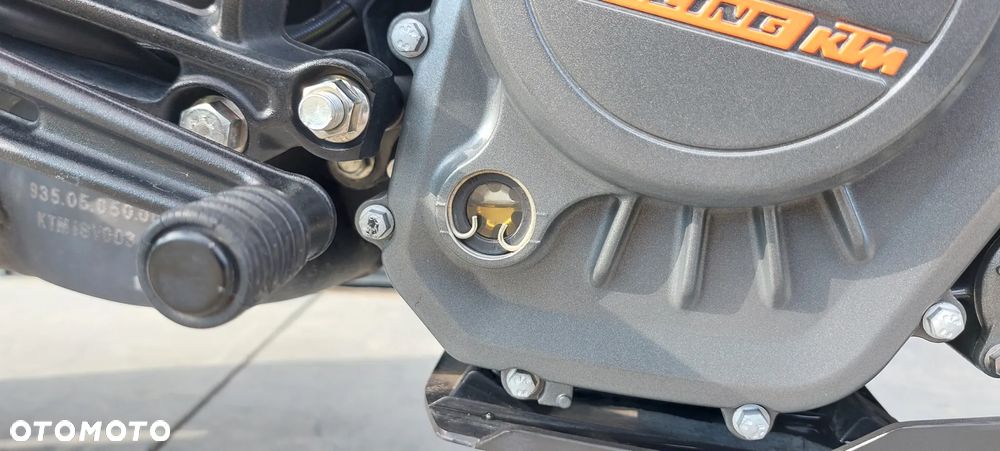 KTM Duke 125 - 32