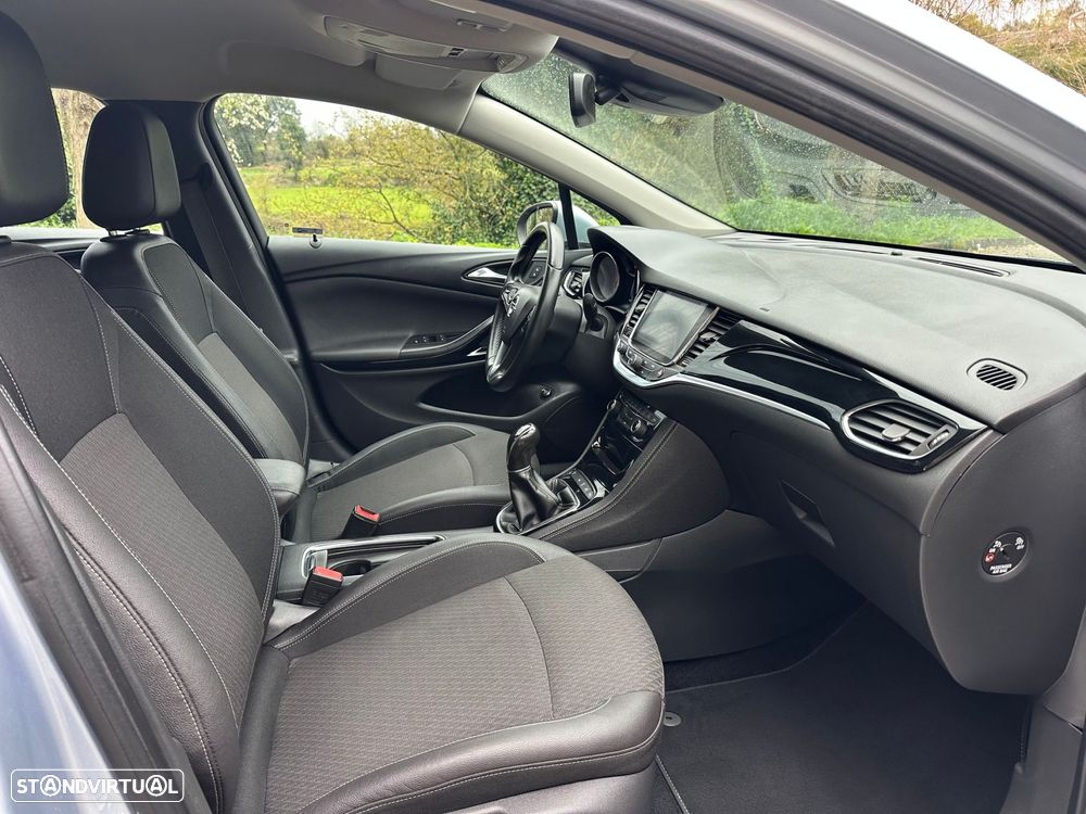 Opel Astra Sports Tourer 1.6 CDTi Executive S/S - 21