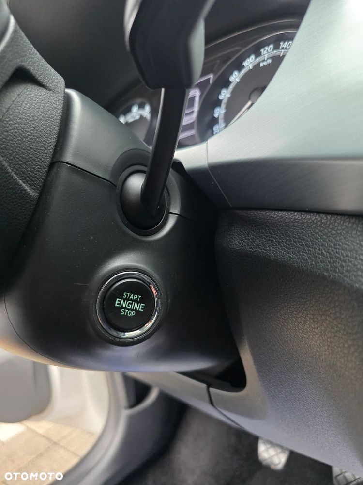 Skoda Fabia 1.0 TSI Ambition - 34