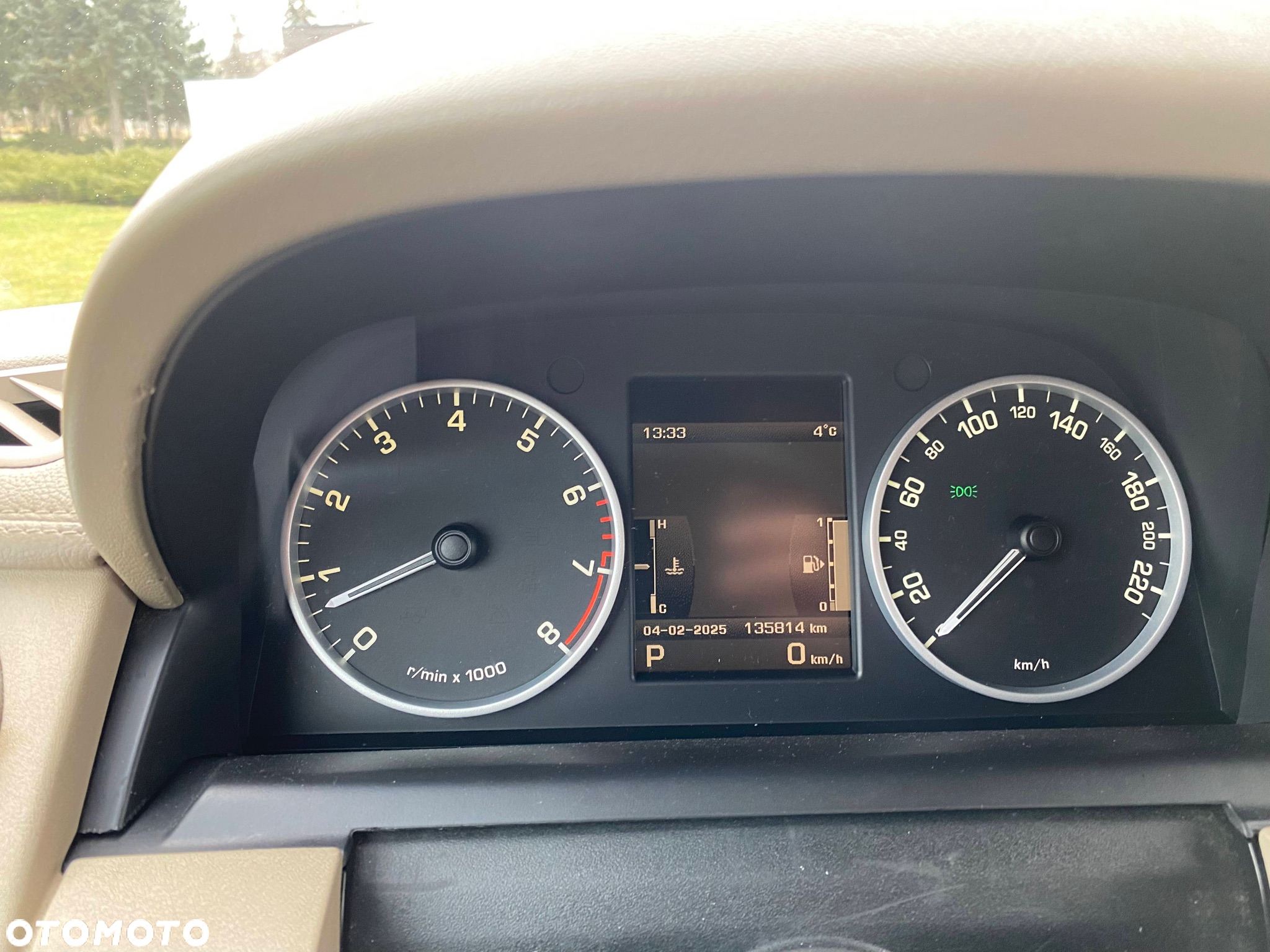 Land Rover Discovery IV 5.0 V8 HSE - 9