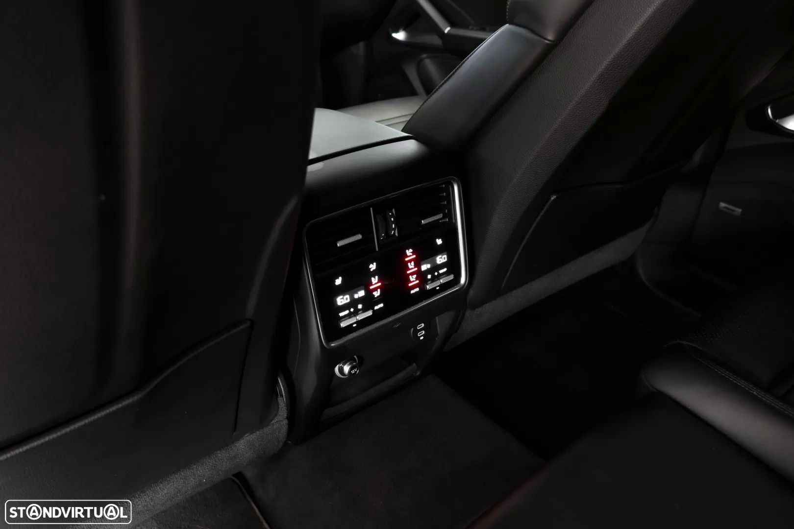 Porsche Cayenne Turbo S E-Hybrid - 24